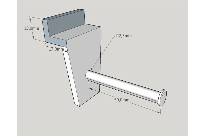 Détail du crochet Shelf2000 en ABS monté sur panneau rainuré