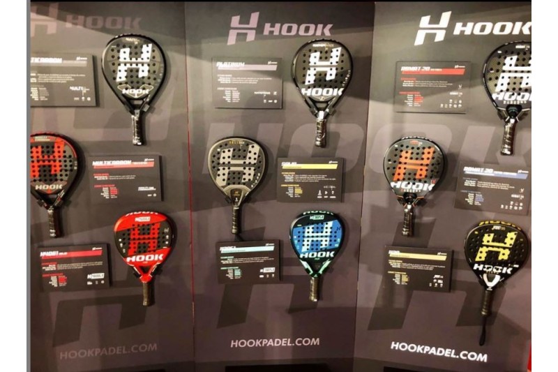 Suporte preto em ABS para raquete de padel