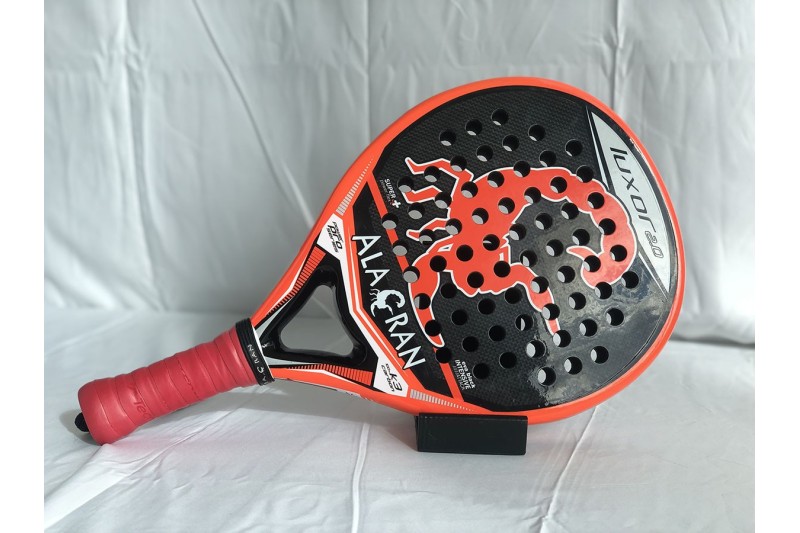 Support horizontal raquettes padel | Vitrine et comptoir Shelf2000