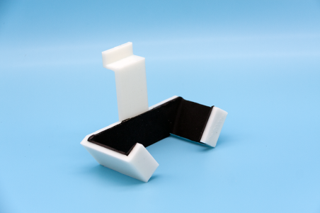 Soporte palas pádel lama en ABS con goma EVA"