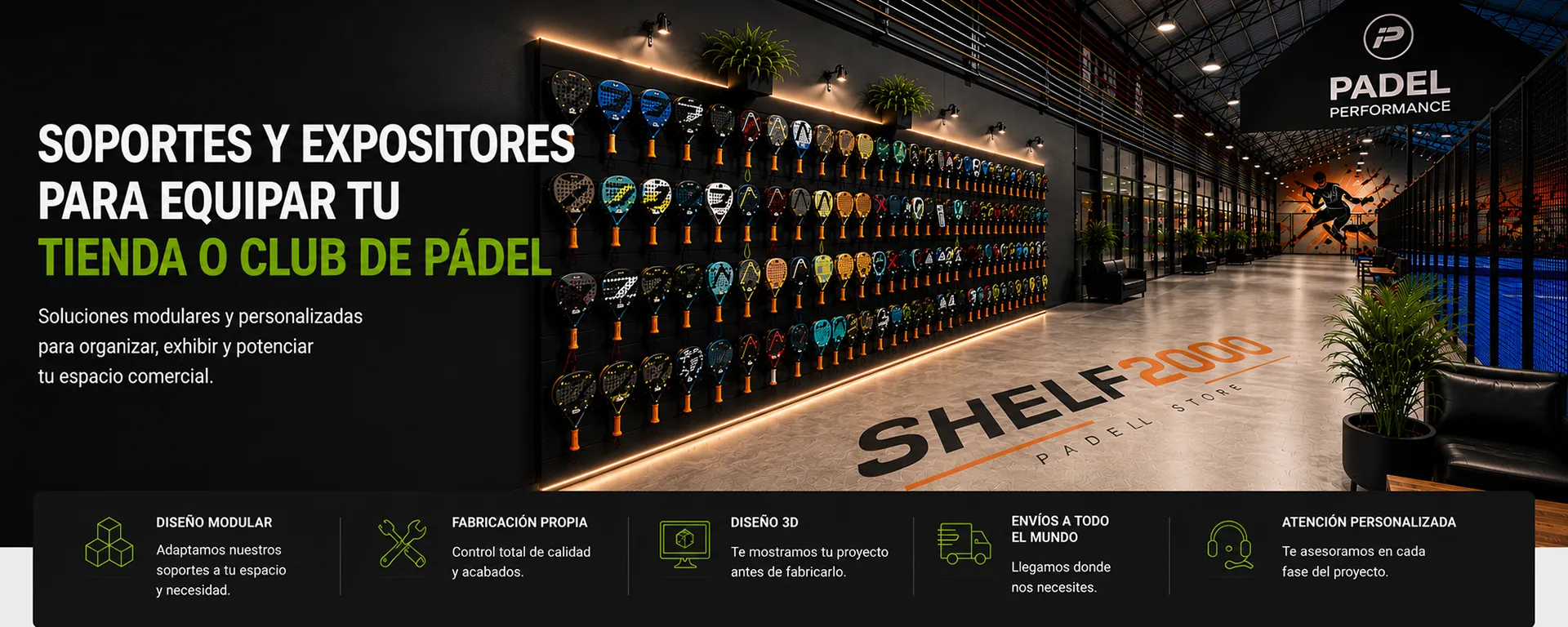 Exposición moderna de palas de pádel en tienda y club profesional, con soportes modulares y sistemas de exhibición diseñados para organizar y mostrar palas de pádel con máxima visibilidad y una presentación premium.